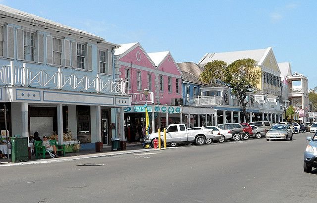 Bay Street Shopping